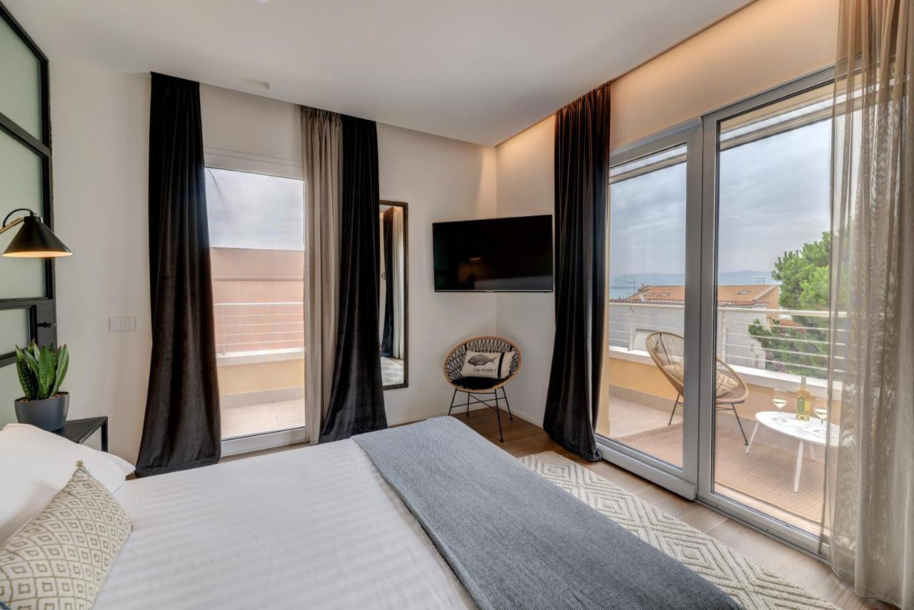 Arveskida Suite Apartment Кальяри Экстерьер фото