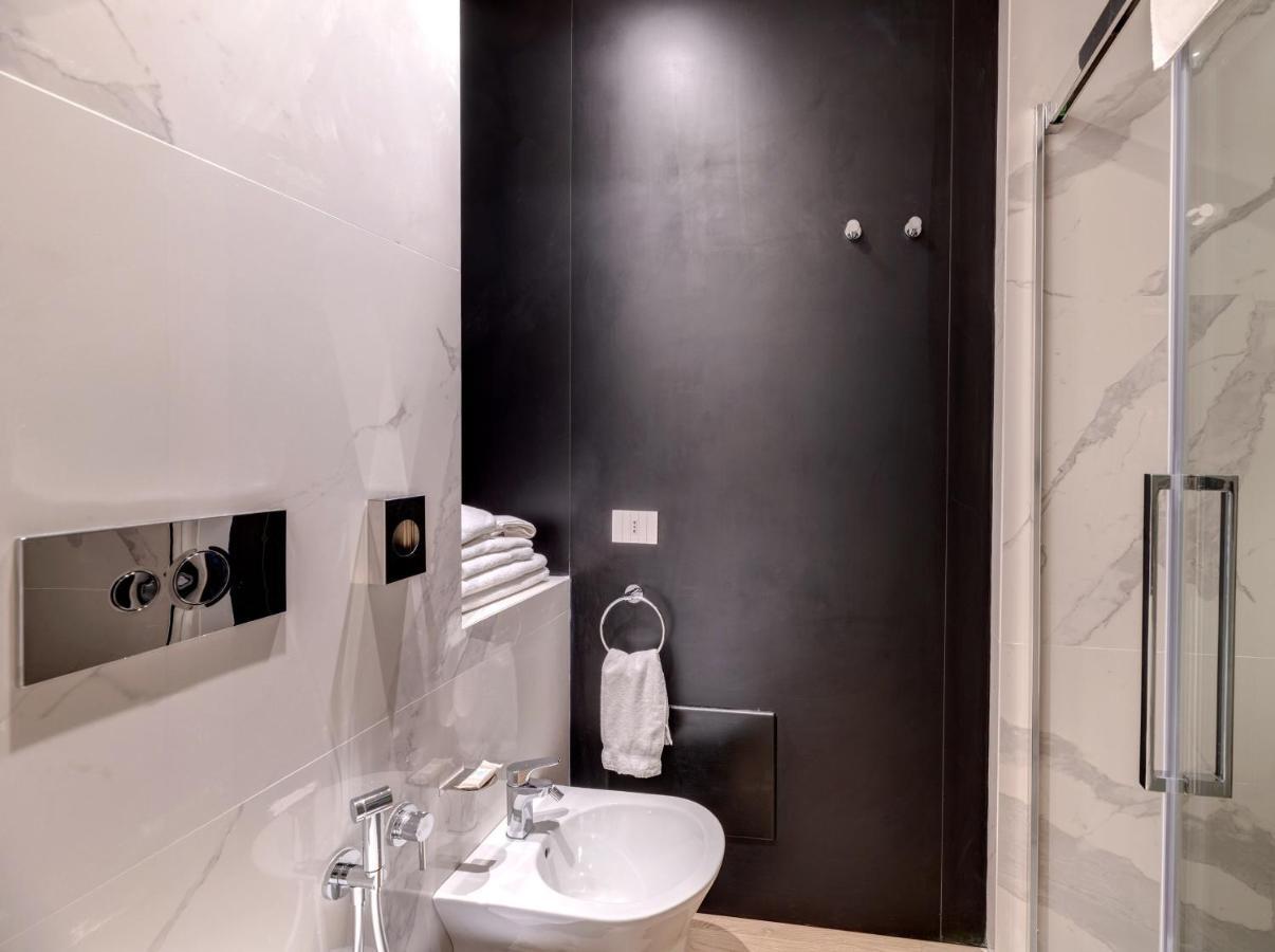 Arveskida Suite Apartment Кальяри Экстерьер фото