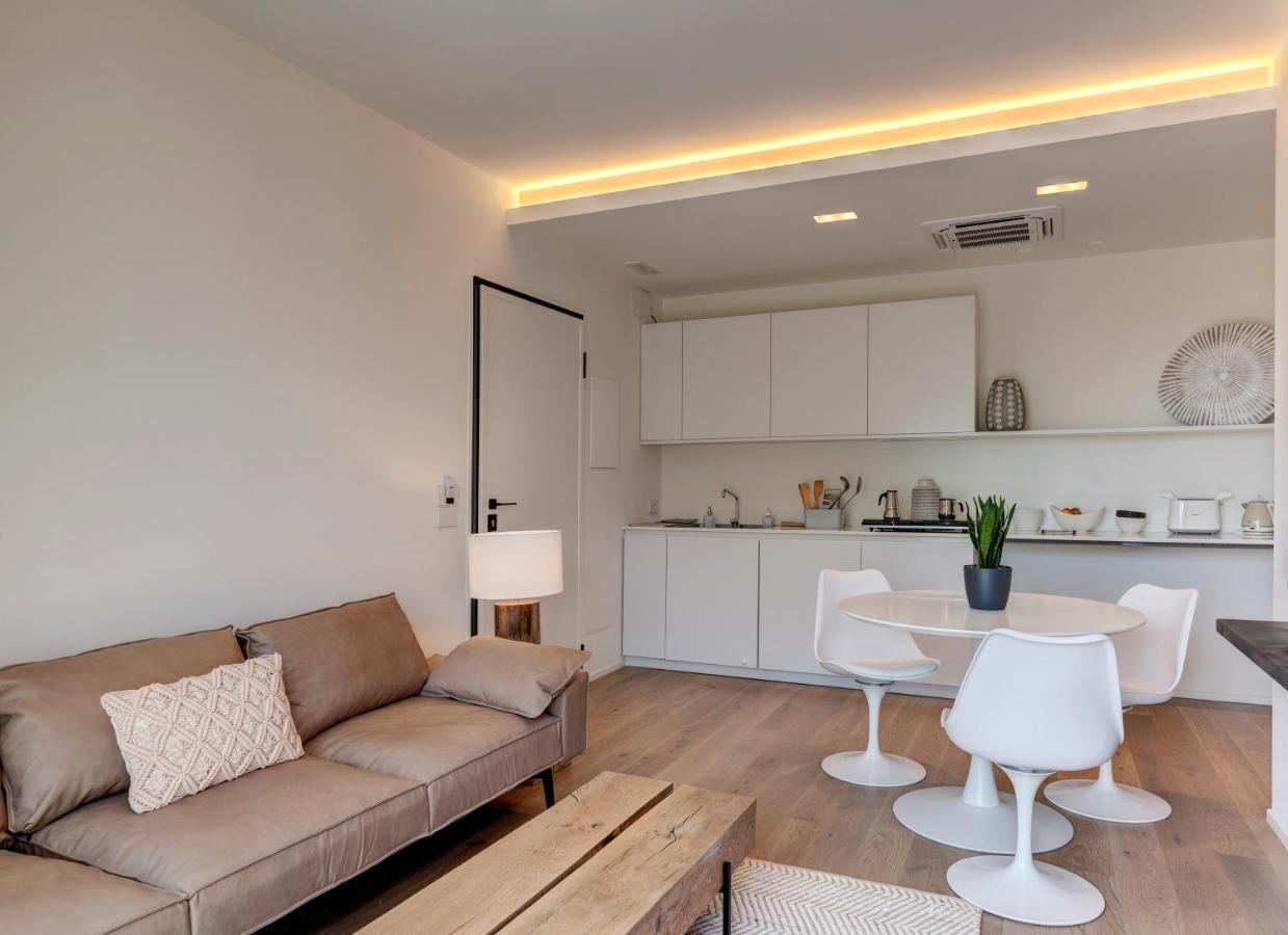 Arveskida Suite Apartment Кальяри Экстерьер фото